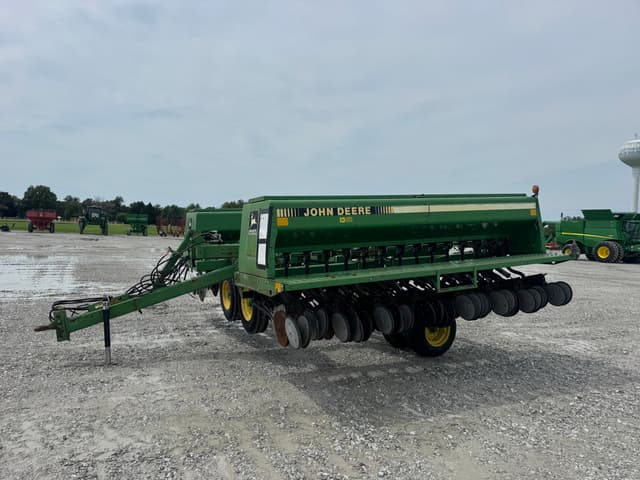 Image of John Deere 455 equipment image 3