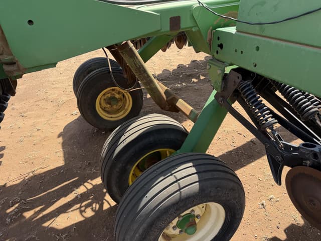 Image of John Deere 455 equipment image 3