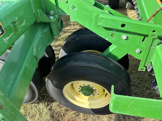 Image of John Deere 455 equipment image 2