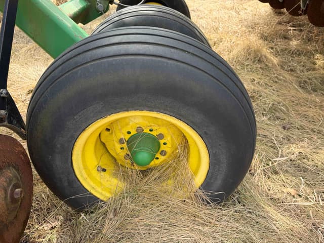 Image of John Deere 455 equipment image 4