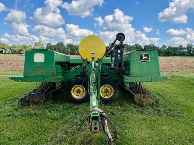 Image of John Deere 455 equipment image 1