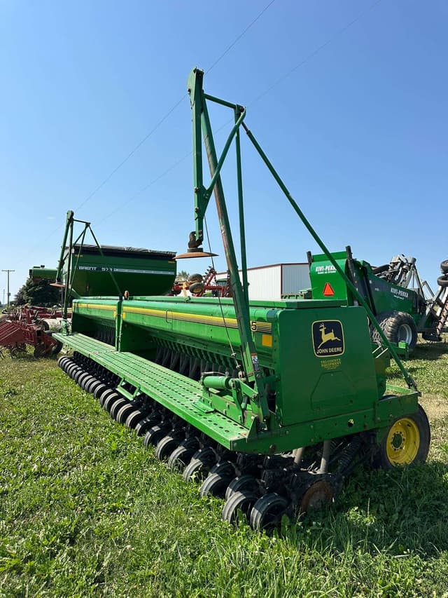 Image of John Deere 455 equipment image 3