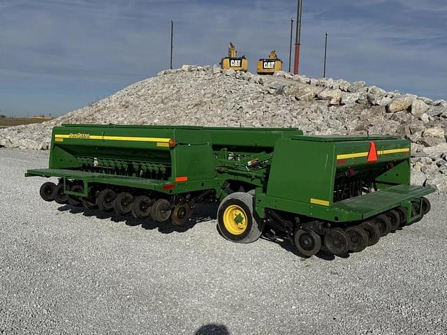 Image of John Deere 455 equipment image 2