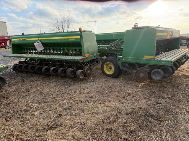 Image of John Deere 455 equipment image 3