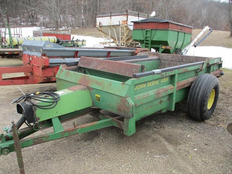 SOLD - John Deere 455 Manure Handling Manure Spreaders - Dry | Tractor Zoom