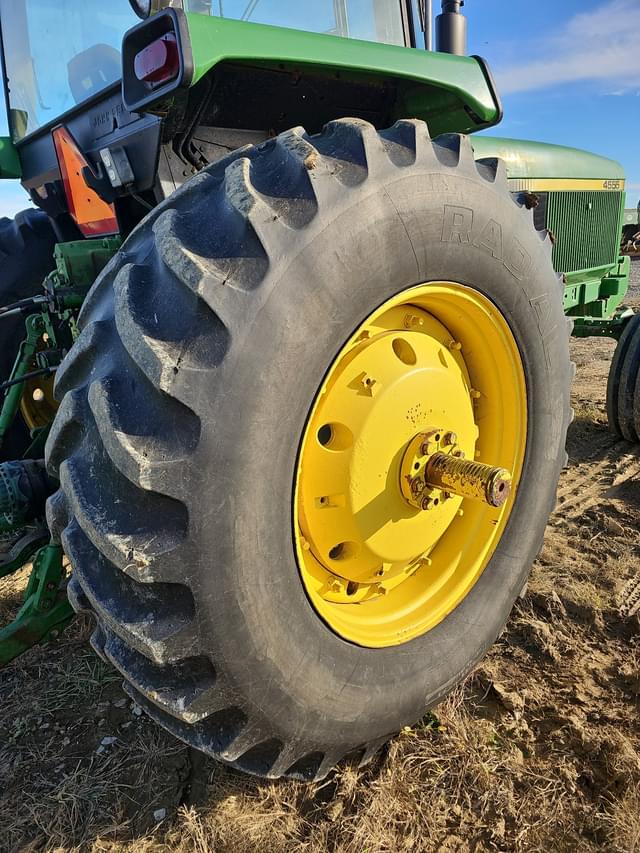 Image of John Deere 4555 equipment image 4