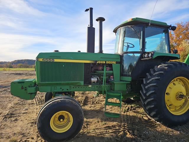 Image of John Deere 4555 equipment image 1