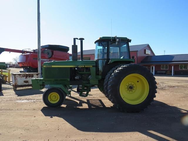 Image of John Deere 4555 equipment image 1