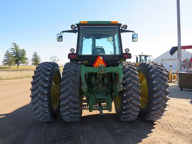 Image of John Deere 4555 equipment image 4