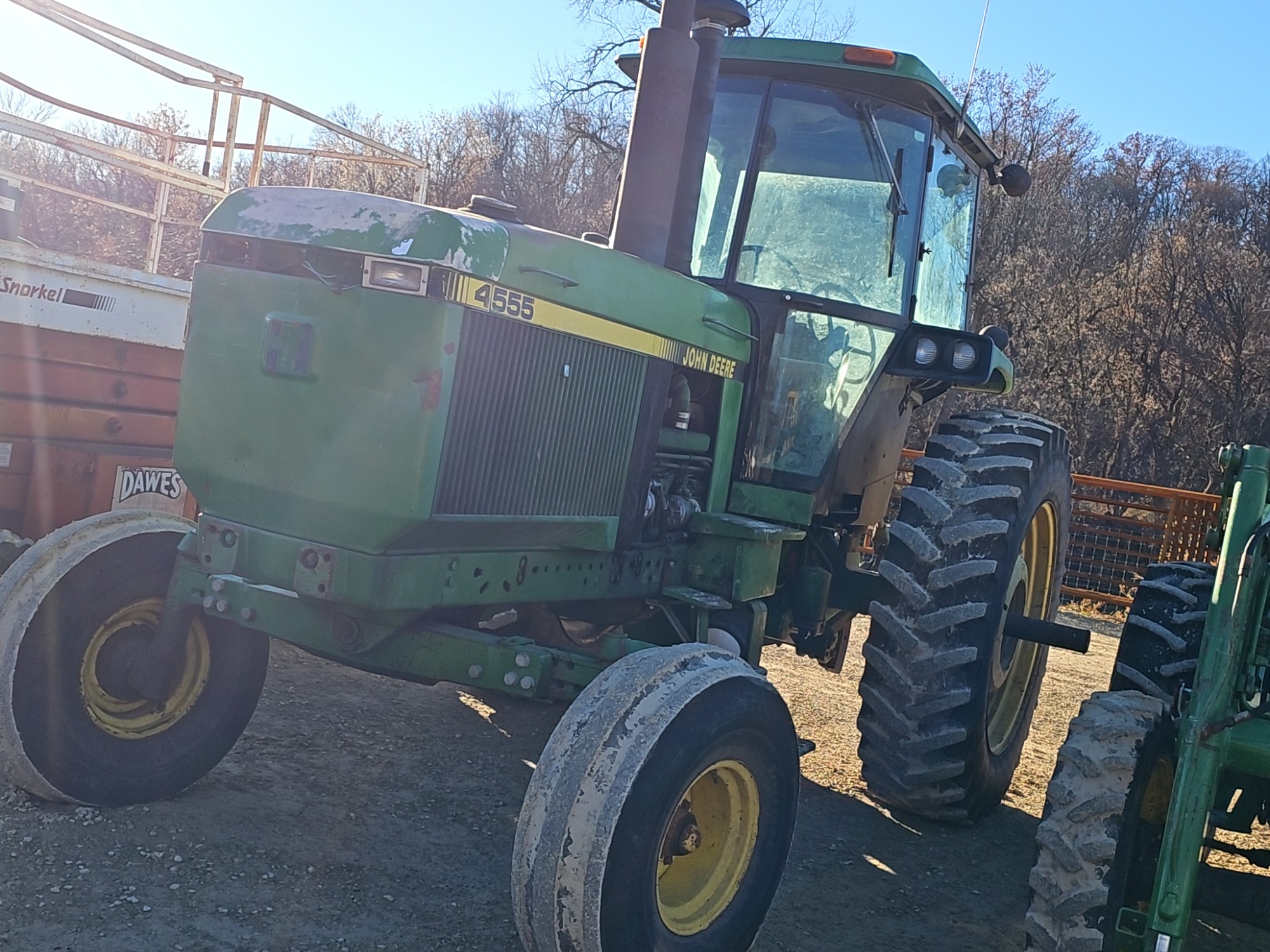 Image of John Deere 4555 equipment image 1