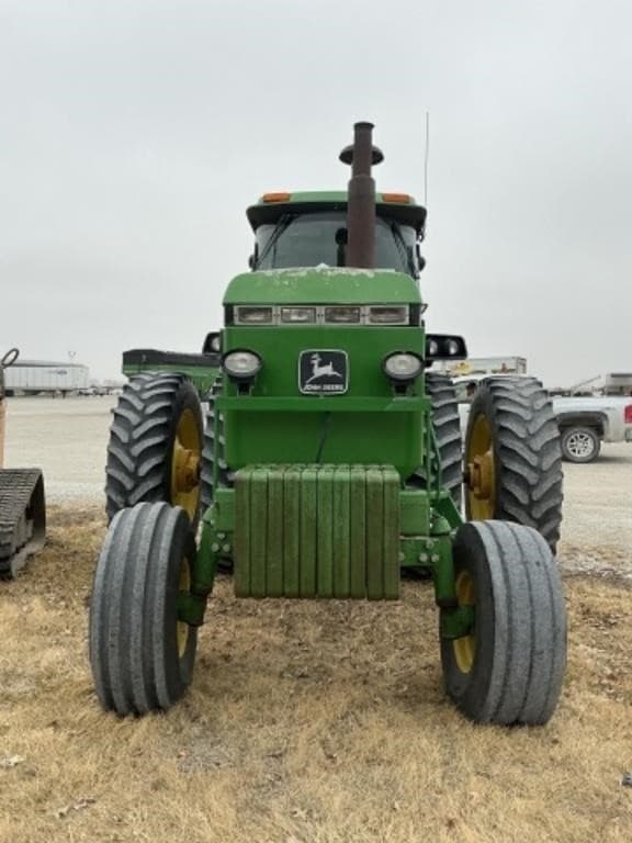 Image of John Deere 4555 equipment image 1