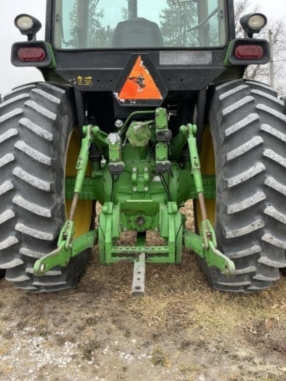 Image of John Deere 4555 equipment image 4