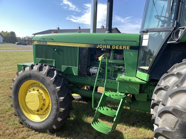 Image of John Deere 4555 equipment image 4