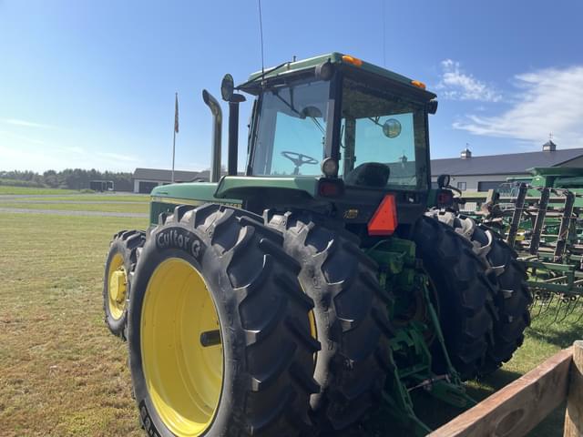Image of John Deere 4555 equipment image 3