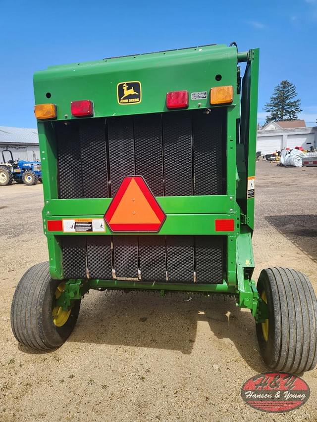 Image of John Deere 456 equipment image 3