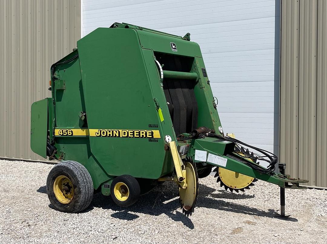 Image of John Deere 456 Primary image