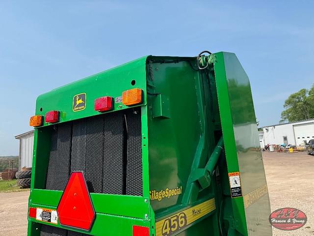 Image of John Deere 456 Silage Special equipment image 4
