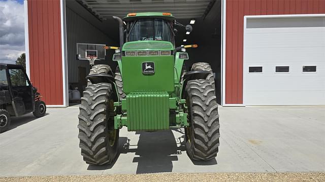 Image of John Deere 4560 equipment image 1