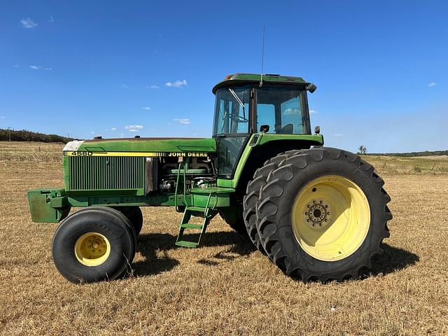 Image of John Deere 4560 equipment image 1