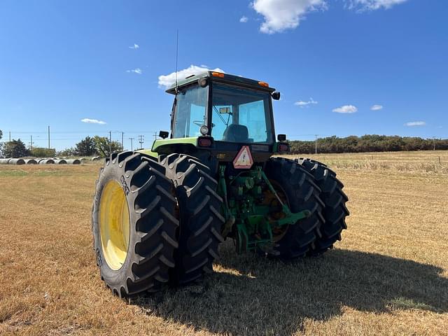 Image of John Deere 4560 equipment image 3