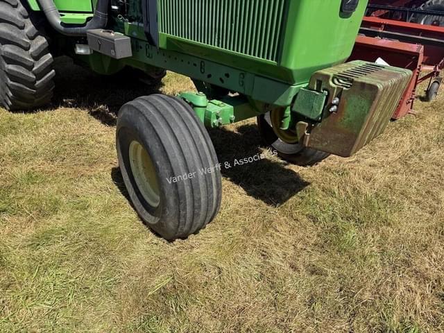 Image of John Deere 4560 equipment image 4