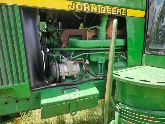 Image of John Deere 4560 equipment image 3