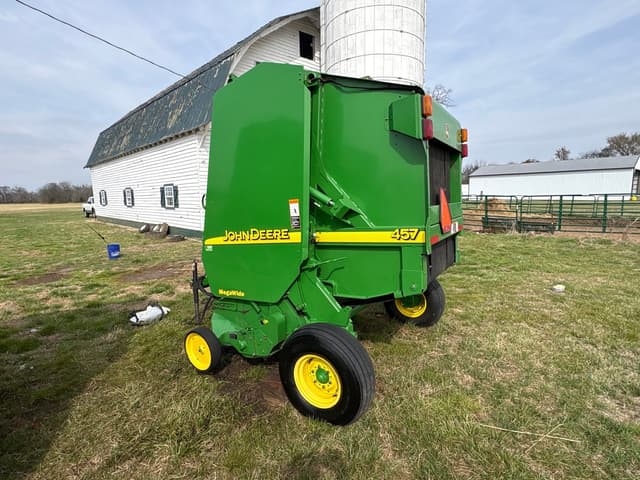 Image of John Deere 457 equipment image 1