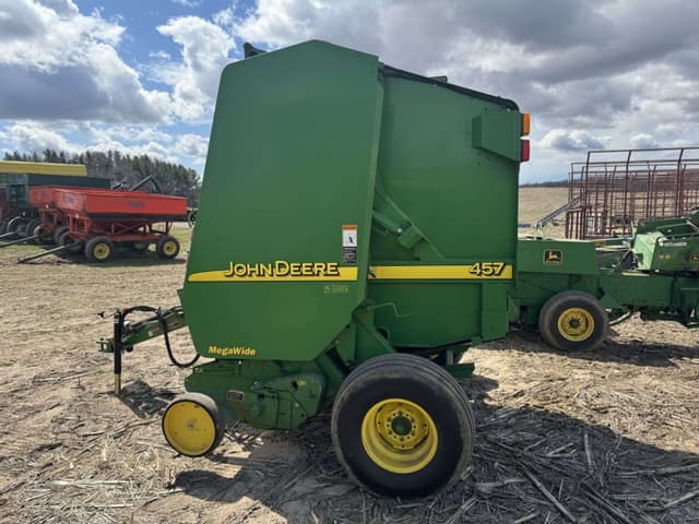 Image of John Deere 457 equipment image 1