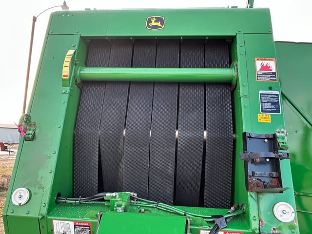 Image of John Deere 458 MegaWide Plus equipment image 2