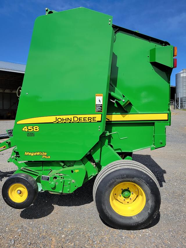 Image of John Deere 458 equipment image 1
