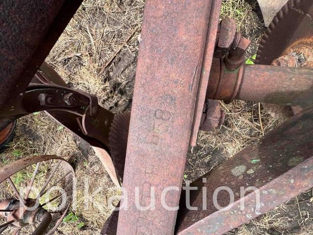 Image of John Deere 458 equipment image 4