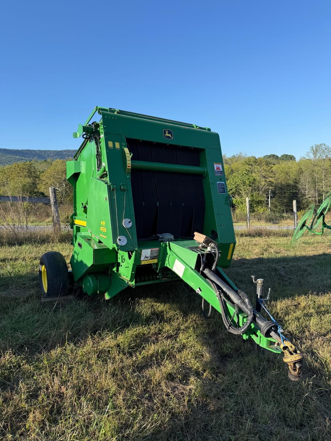 Image of John Deere 459 Image 1