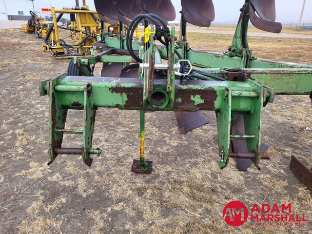 Image of John Deere 4600 equipment image 4