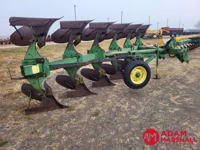 Image of John Deere 4600 equipment image 3