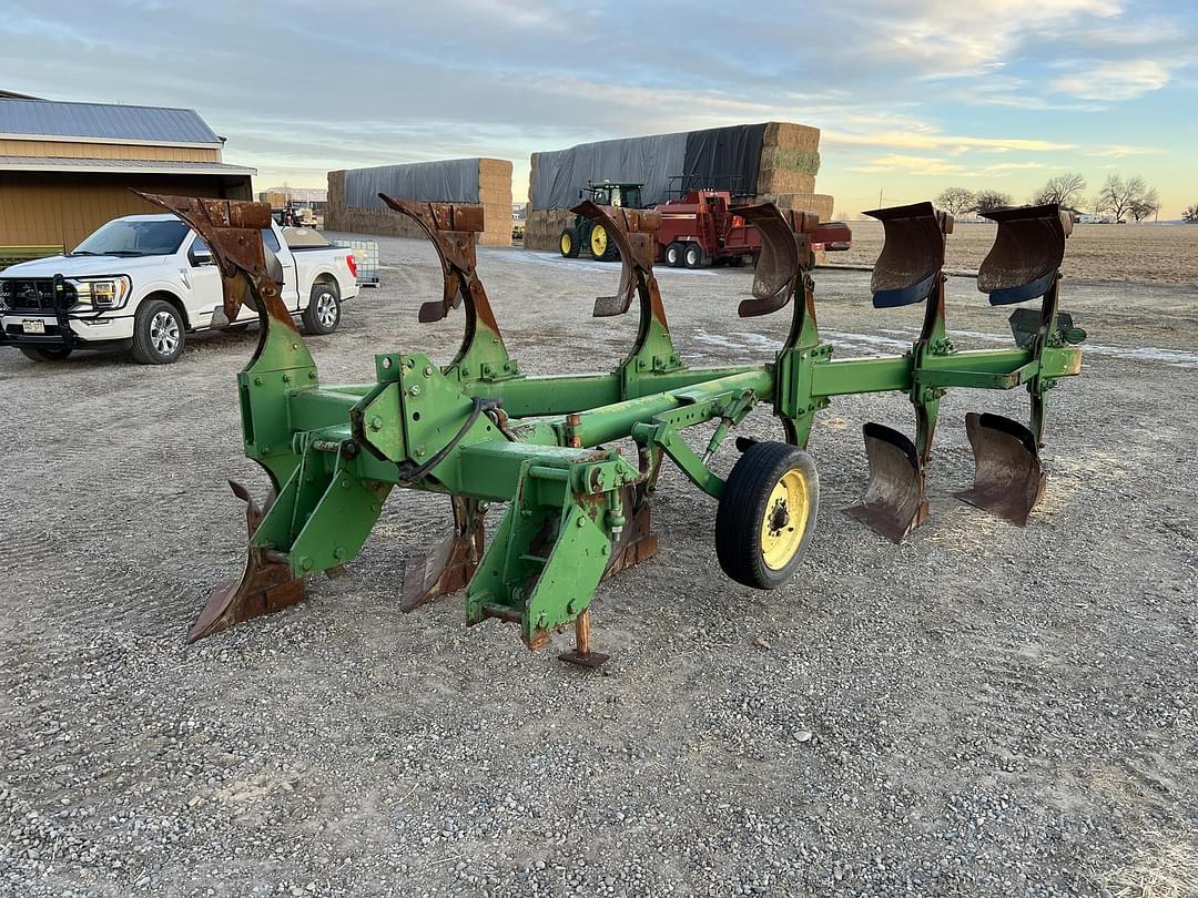 Image of John Deere 4600 Primary image