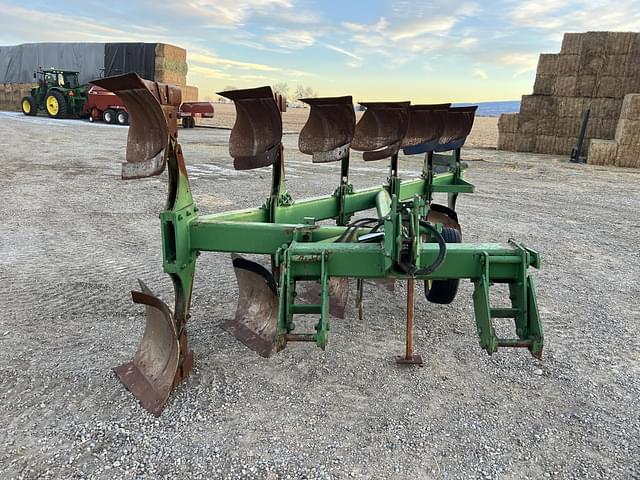 Image of John Deere 4600 equipment image 1