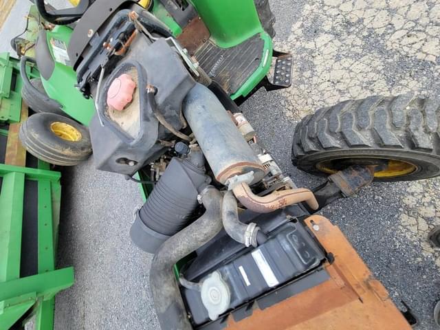 Image of John Deere 4600 equipment image 3