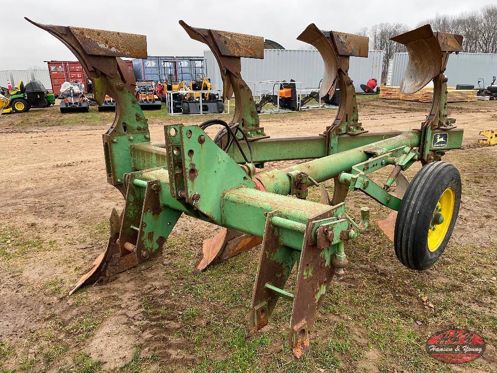 Image of John Deere 4600 Primary image