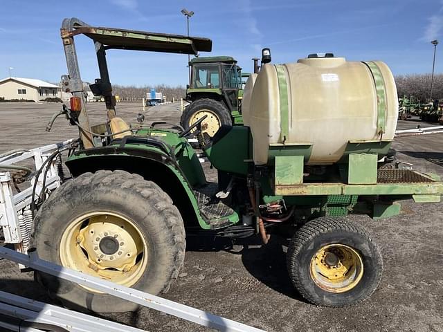 Image of John Deere 4600 equipment image 1