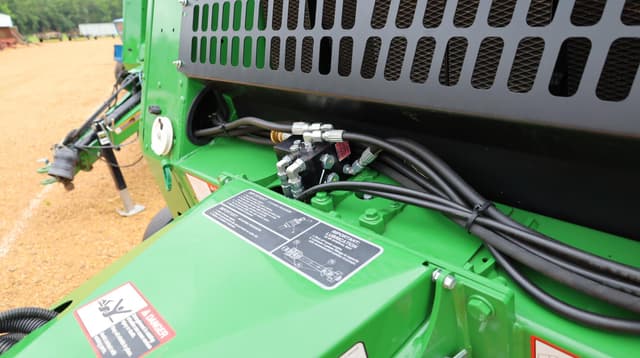 Image of John Deere 460M equipment image 4