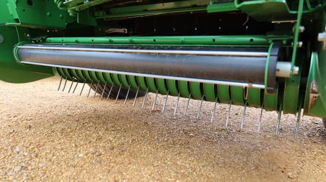 Image of John Deere 460M equipment image 2