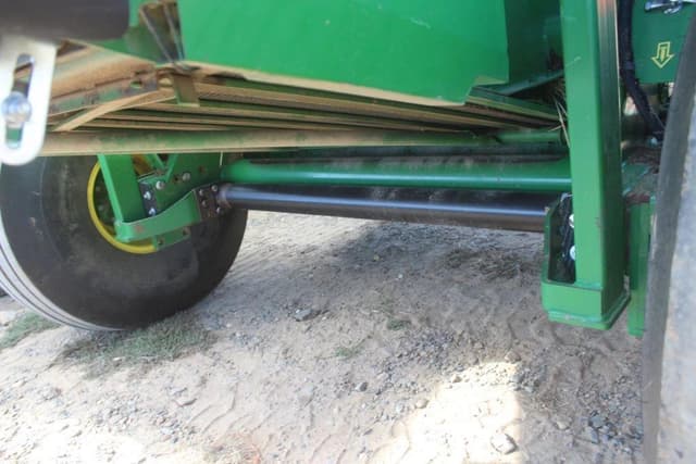 Image of John Deere 460M equipment image 3