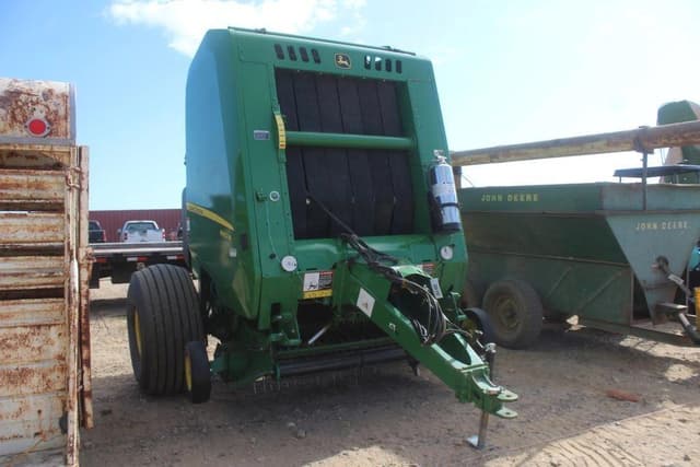Image of John Deere 460M equipment image 4
