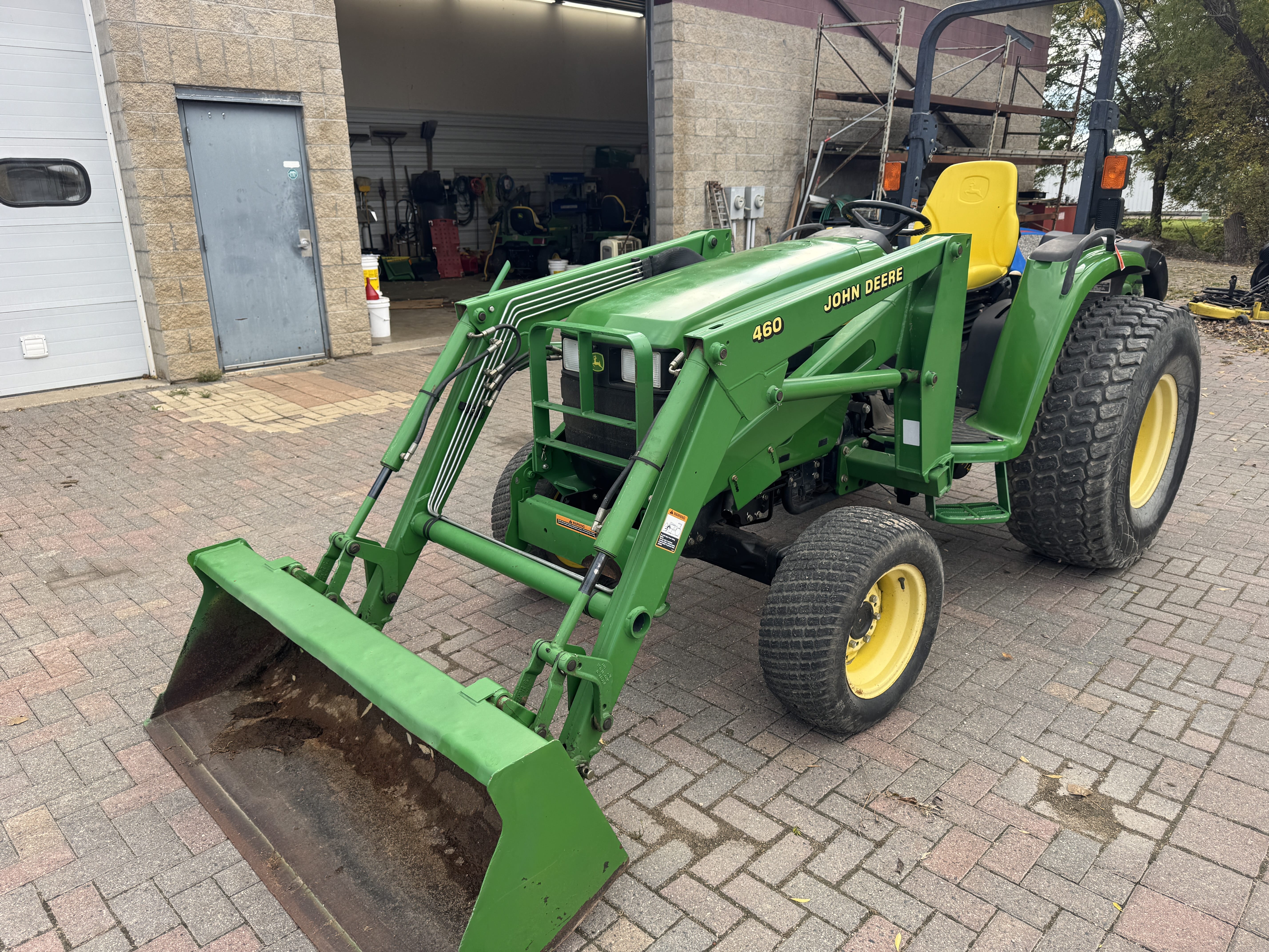Main image John Deere 4610