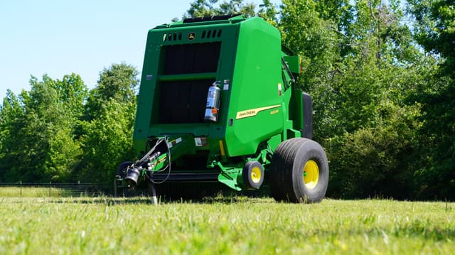 Image of John Deere 461M equipment image 2