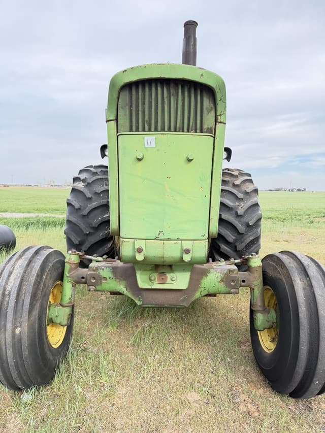 Image of John Deere 4620 equipment image 2