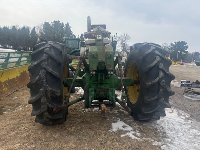 Image of John Deere 4620 equipment image 3