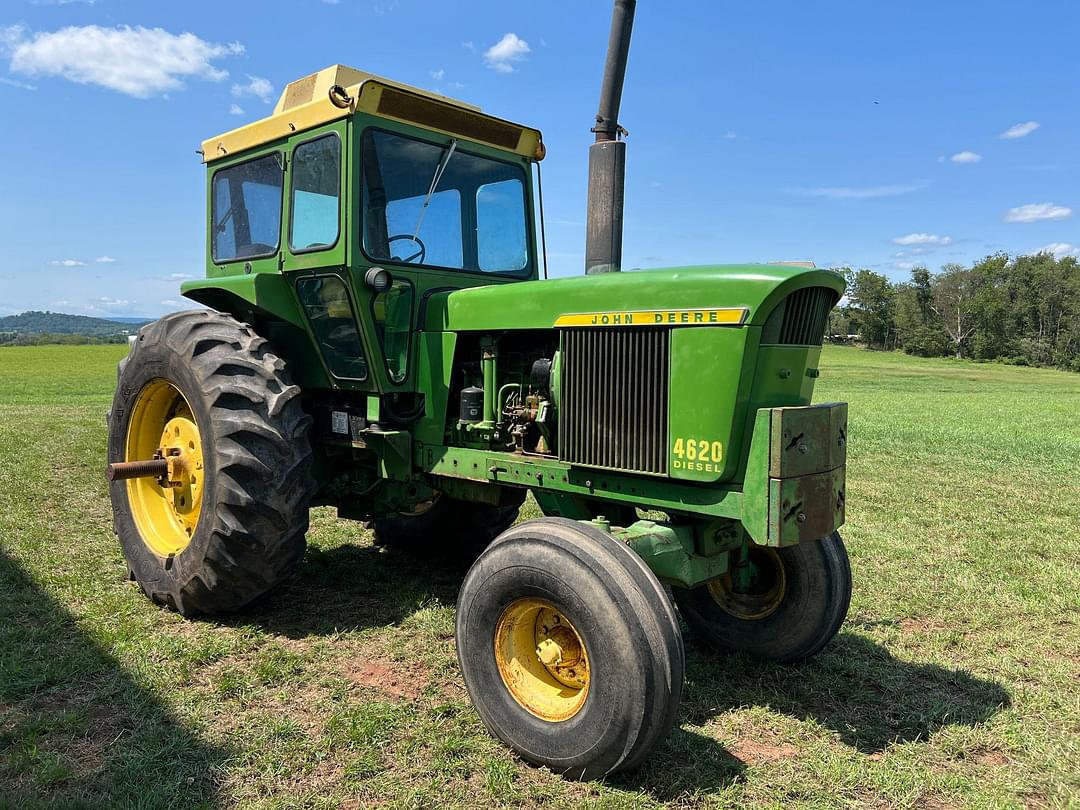 Image of John Deere 4620 Primary image