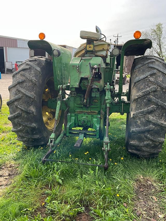 Image of John Deere 4620 equipment image 4