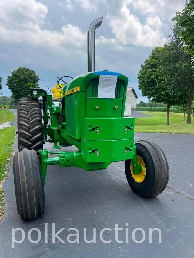 Image of John Deere 4620 equipment image 1